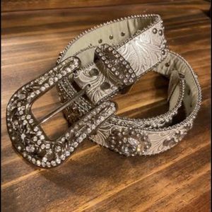 Ladies western bling belt
